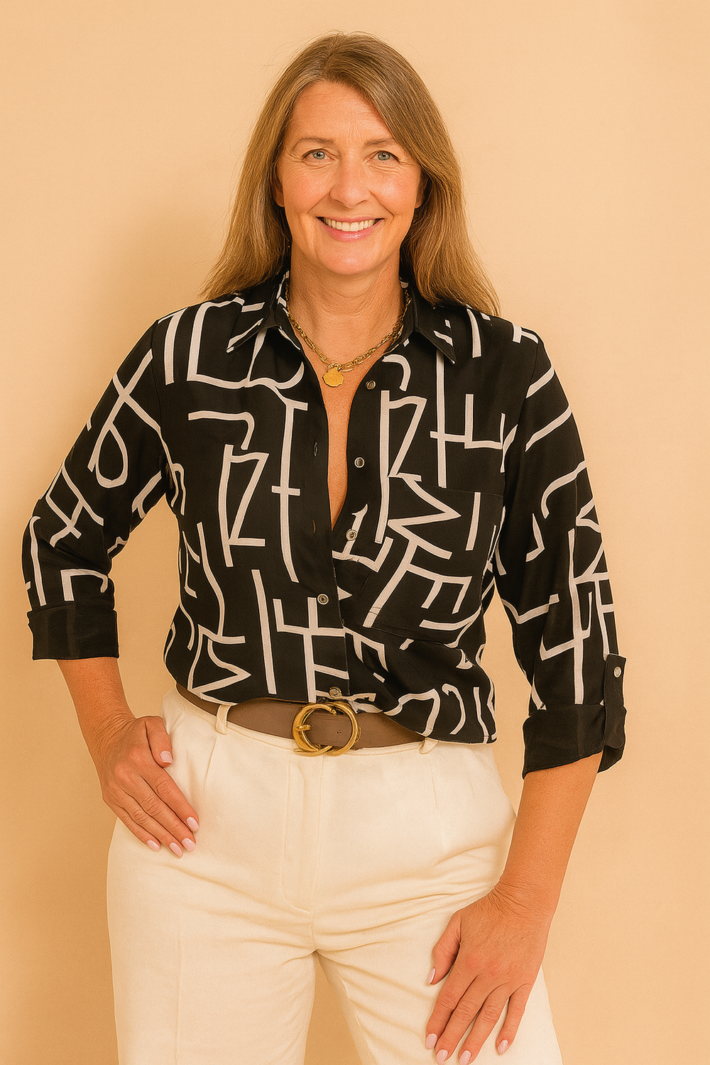 Chic Printed Blouse for Women - Modern Stylish Shirt with Rolled-Up Sleeves 1