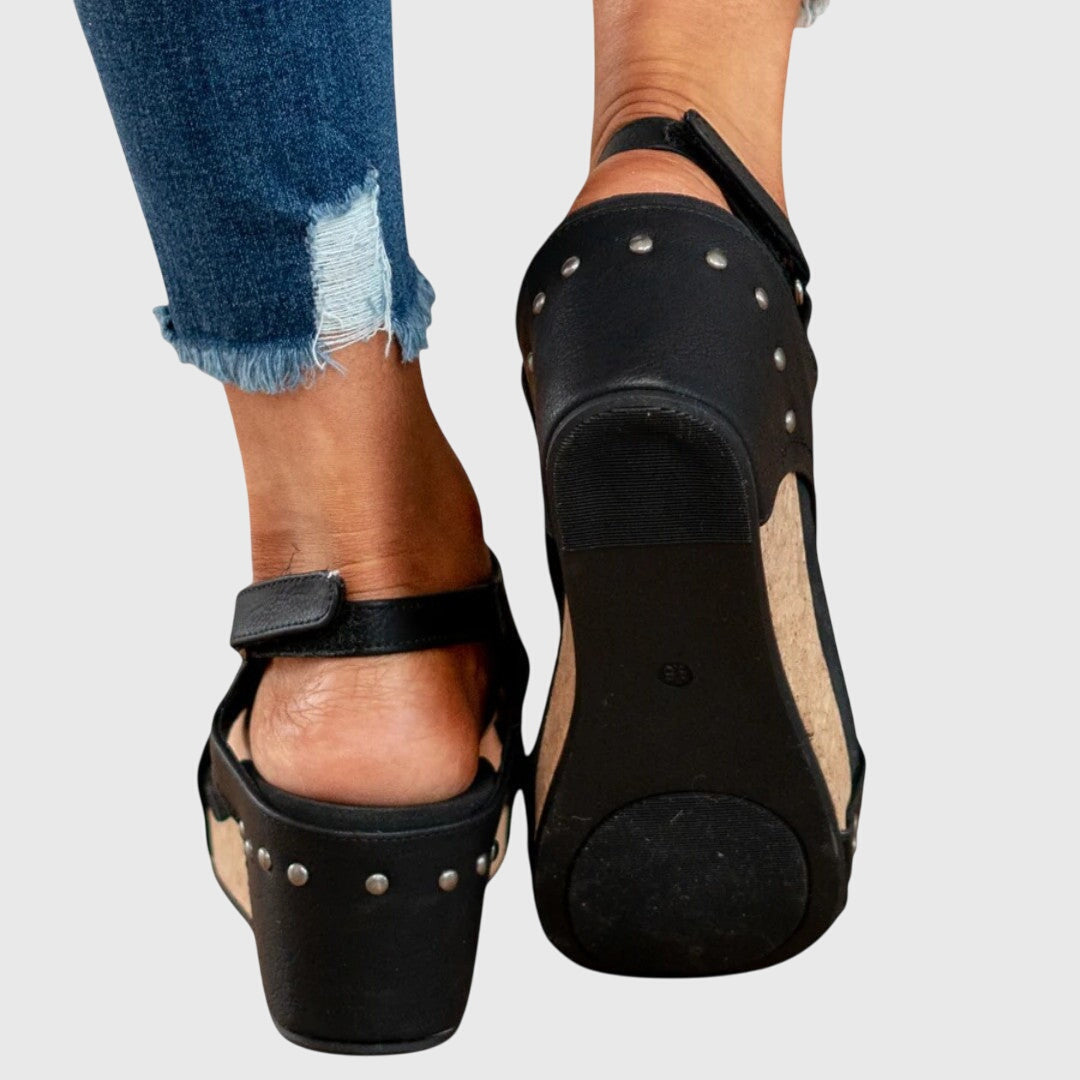 Elegant Orthopedic Sandals for Women - Comfortable and Stylish Footwear 7