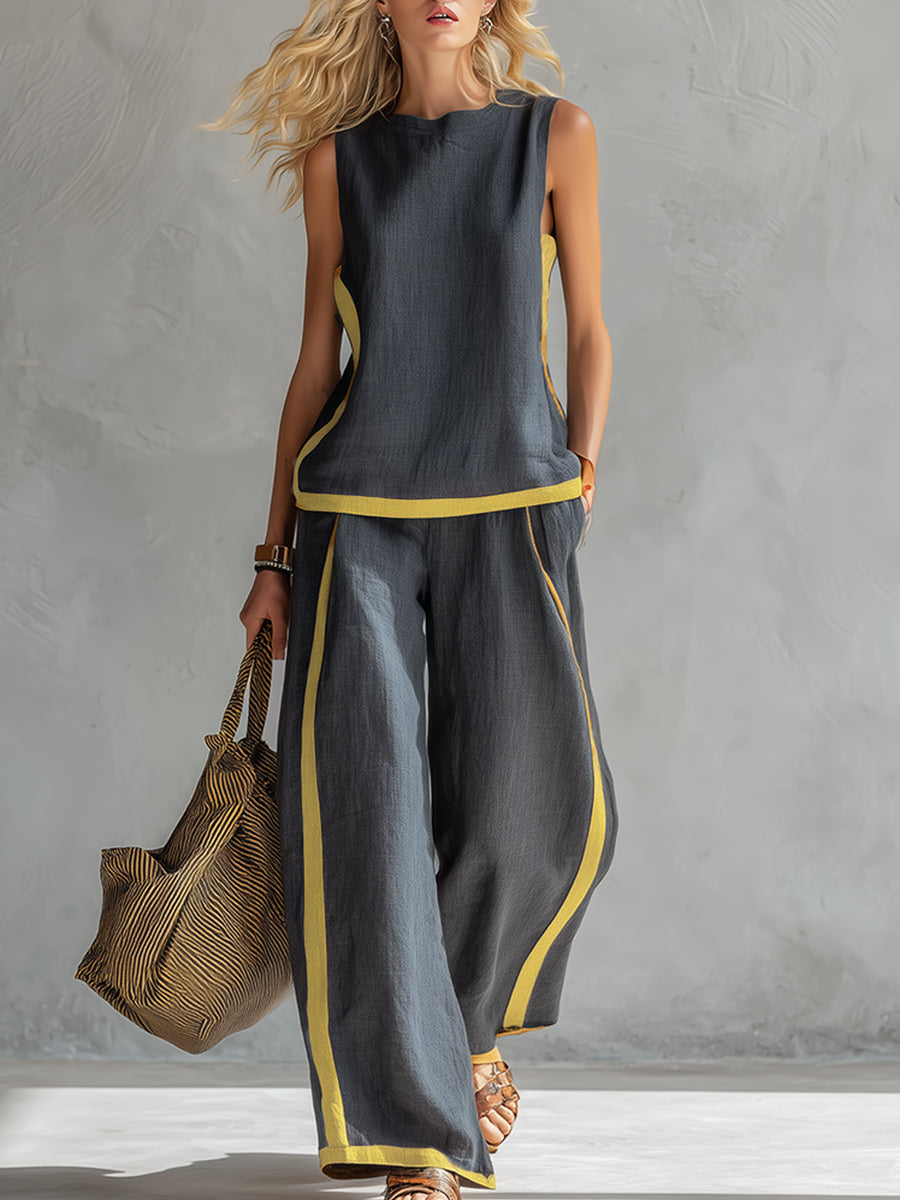 Elegant Two-Piece Suit for Women with Modern Graphic Details 0