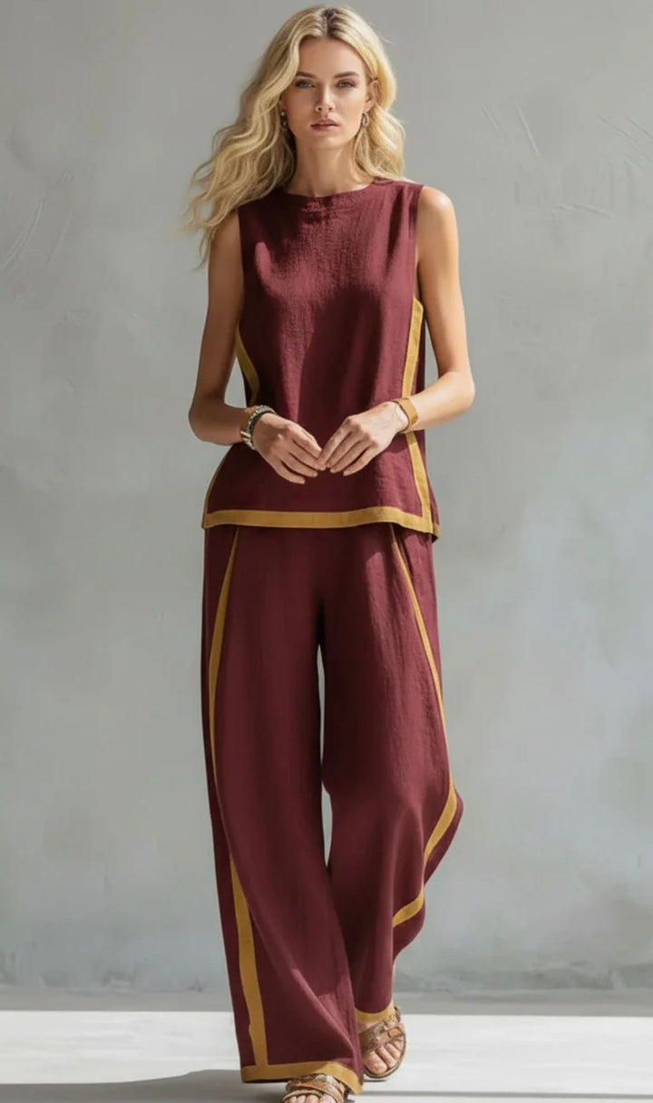 Elegant Two-Piece Suit for Women with Modern Graphic Details 7