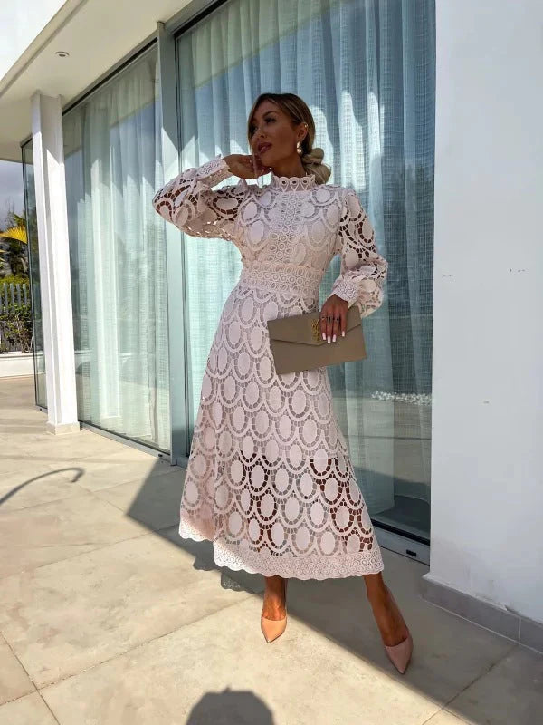 Elegant Women's Midi Dress with High Collar and Defined Waist 1