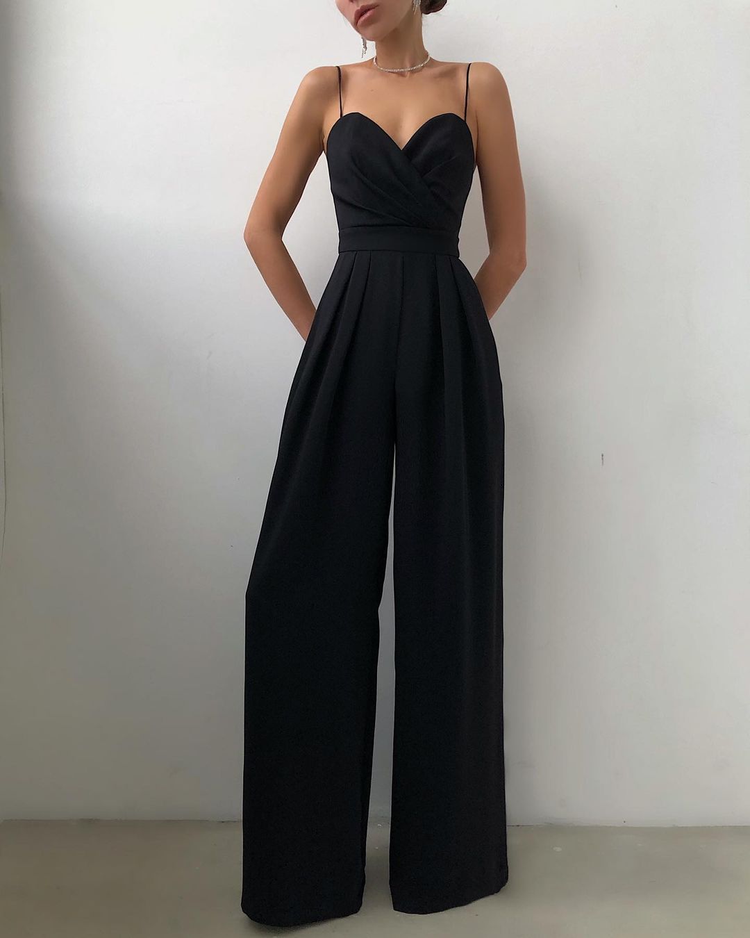 Elegant Women's Overall with High Waist and Slim Silhouette 0
