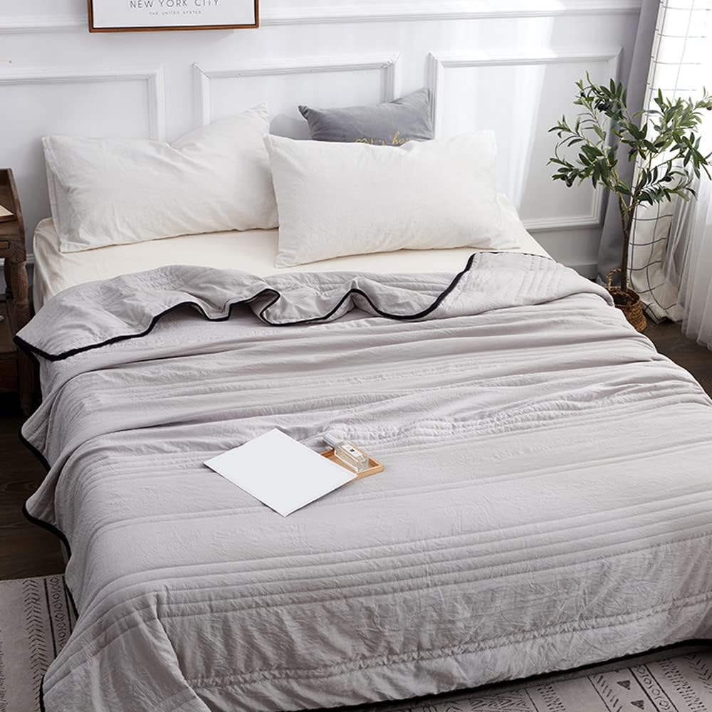 Everchill Ice Cooling Blanket Keeps you comfortable and cool all night long 1