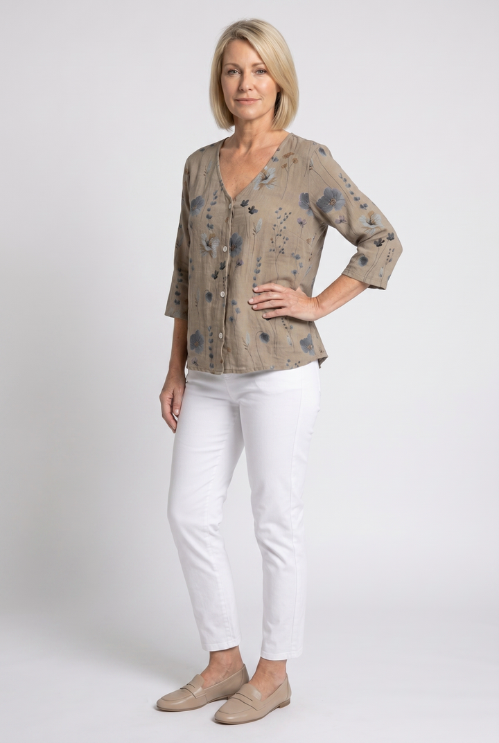 Floral V-Neck Blouse for Women with Three-Quarter Sleeves 2