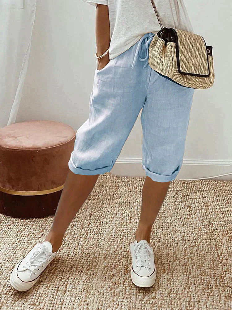 Stylish Women's Knee-Length Pants for Everyday Comfort and Relaxed Fit 3