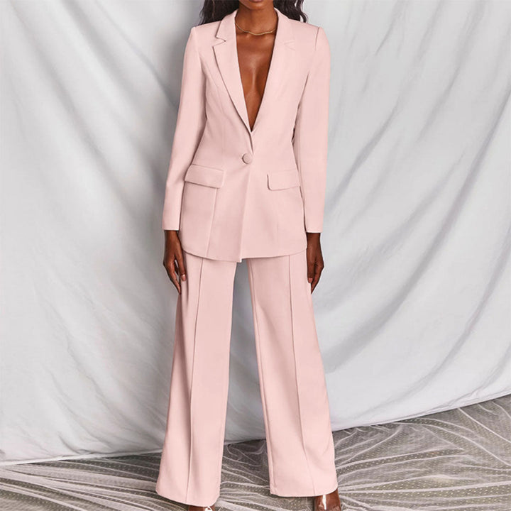 Tailored Women's Blazer and Trousers Outfit for Professional Style 4