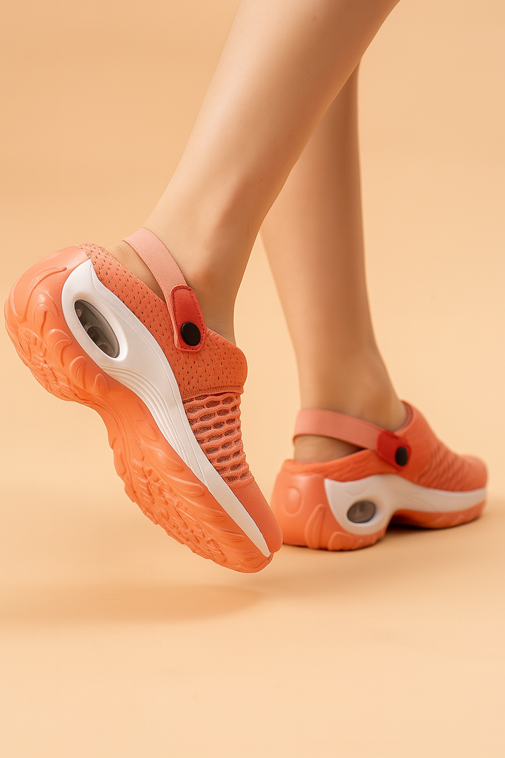 Teresa | Sporty clogs with ventilation 4