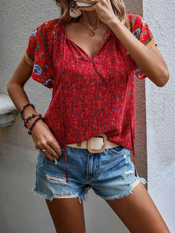 Audrey | Relaxed V-Neck Floral Casual Top