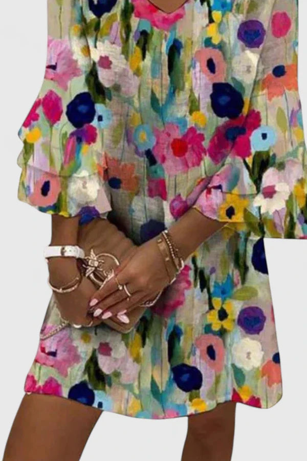 Women's Floral Mini Dress - Chic V-Neck Summer Dresses for Effortless Style 1