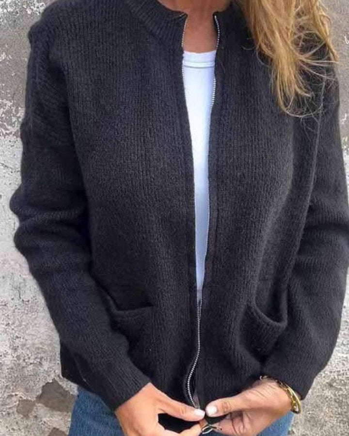 Women's Loose Fit Black Cardigan Sweater with Zipper and Front Pockets for Casual Everyday Wear 4
