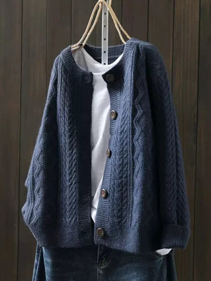 Women's Oversized Cable Knit Cardigan with Button Placket for Autumn and Winter 3