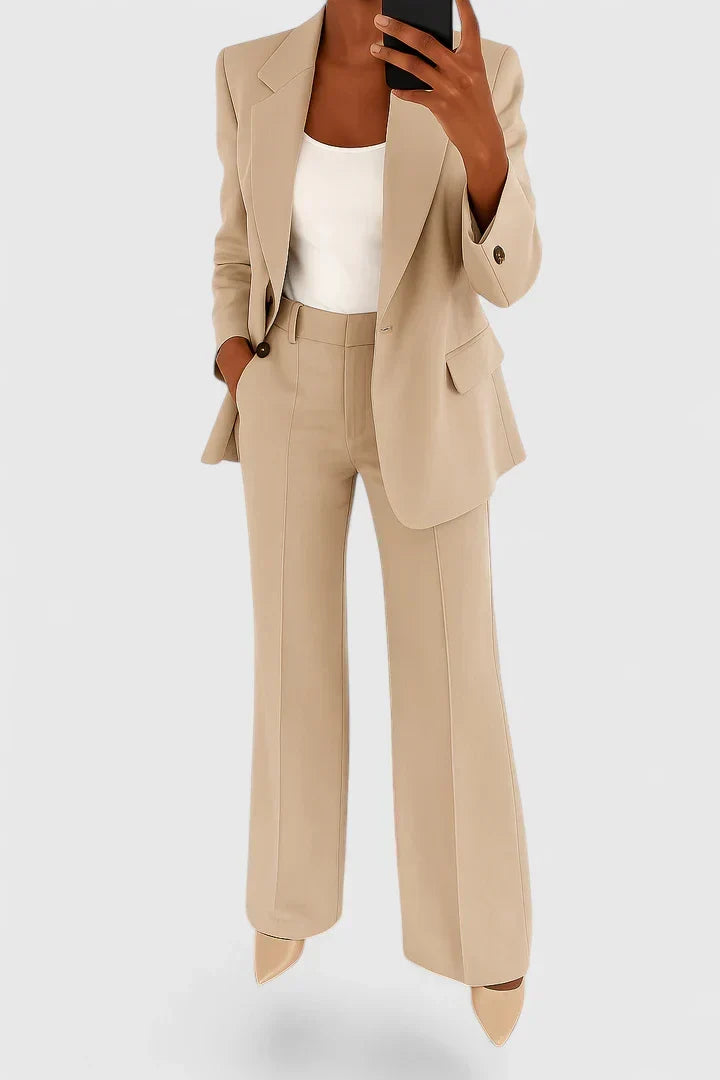 Yvonne | Women's Tailored Blazer and Trousers Set 3